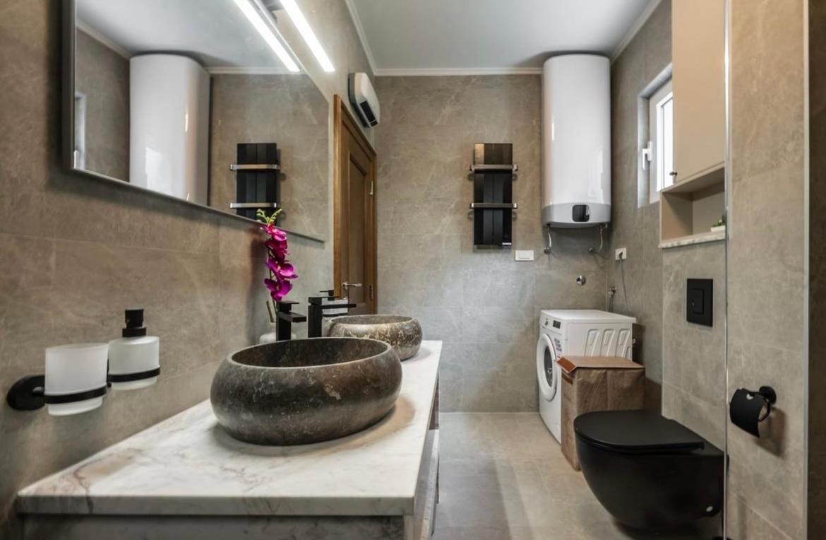 Luxury Apartment Vasilisa Kotor Exterior foto