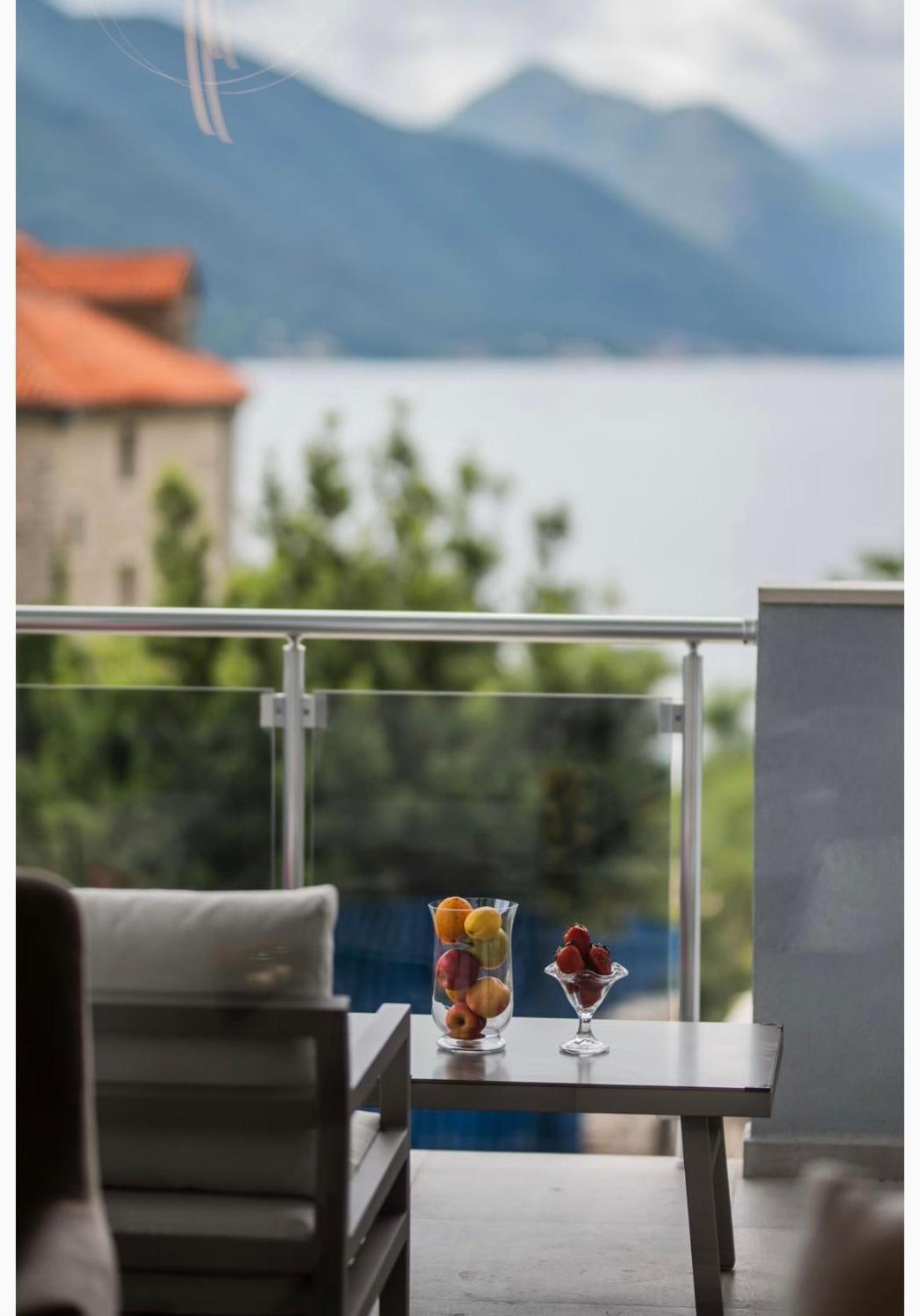 Luxury Apartment Vasilisa Kotor Exterior foto