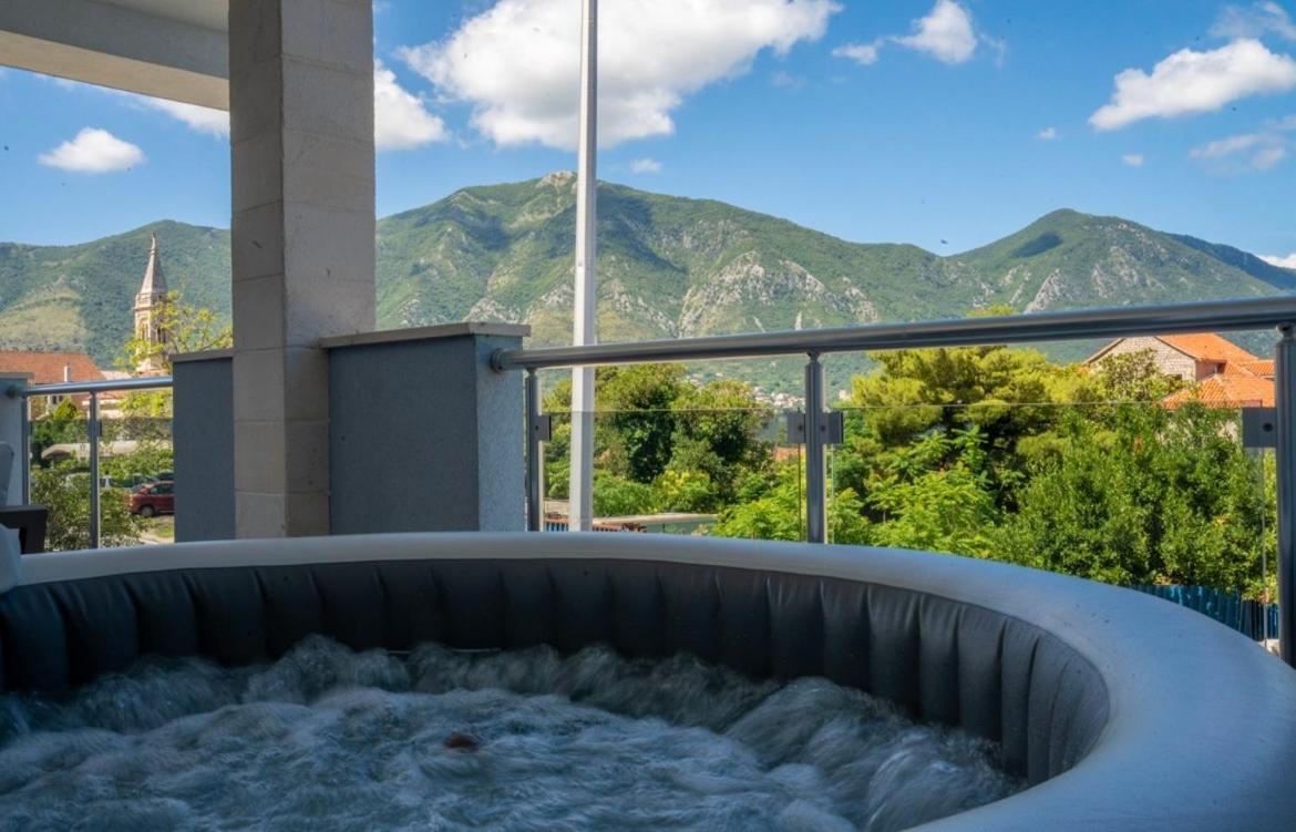 Luxury Apartment Vasilisa Kotor Exterior foto