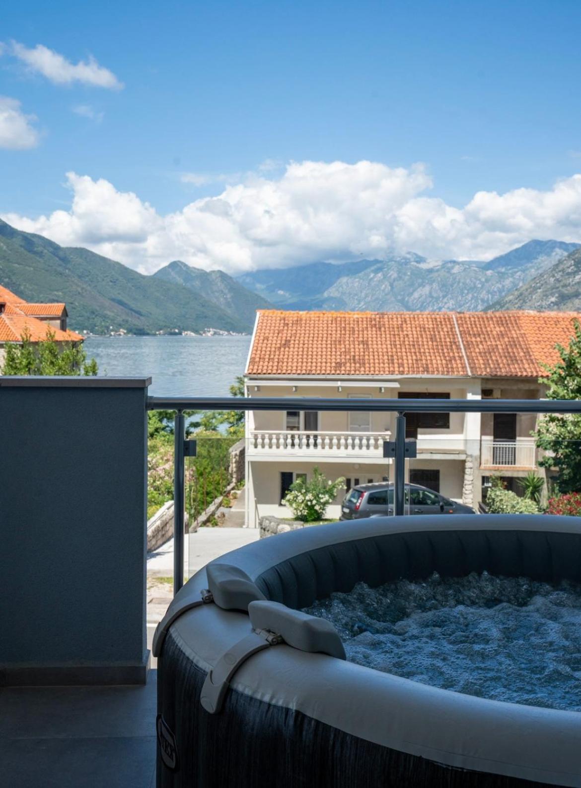 Luxury Apartment Vasilisa Kotor Exterior foto